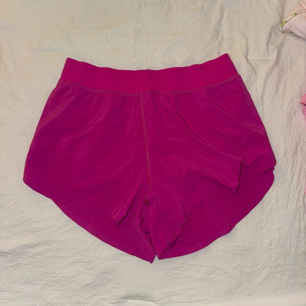 CRZ YOGA Mid Waisted Dolphin Hem Athletic Shorts